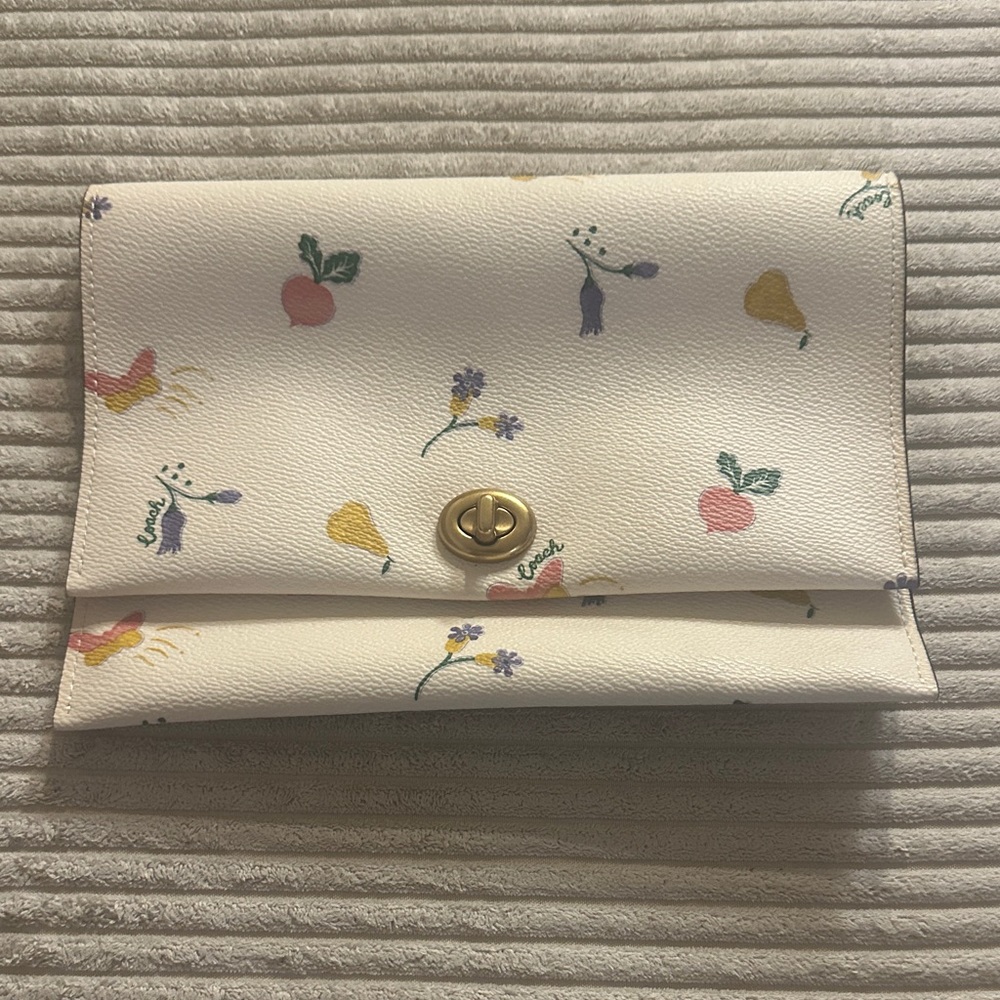 Coach envelope Clutch Bag